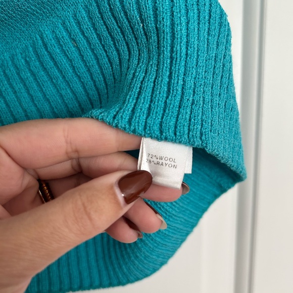 Teal Sweater vest Knit Top - Picture 4 of 6